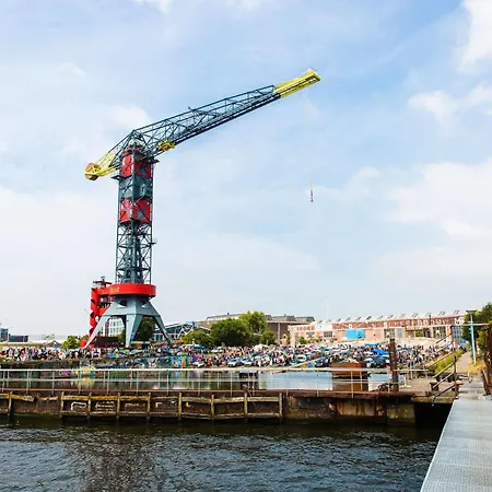 Crane Faralda Amsterdam