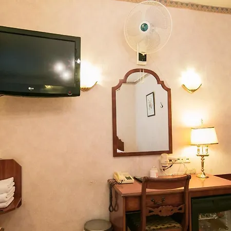 Atlanta Hotel 2*