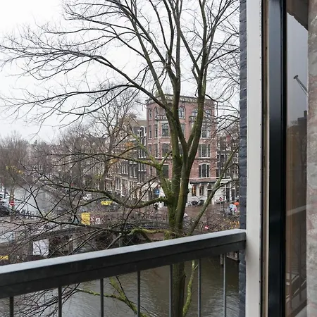 Double Floor Canal Estate Gasthof *