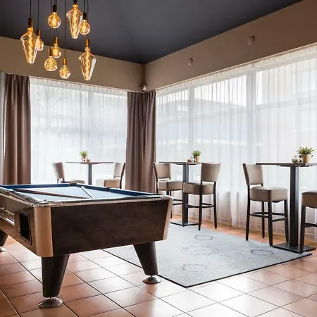 New West Hotel 3*
