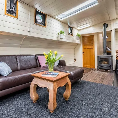 Bed and breakfast Houseboat Reussi Ámsterdam