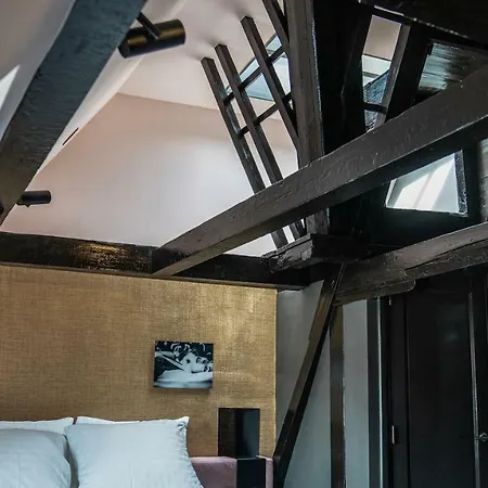 Frank Since 1666 Hotell