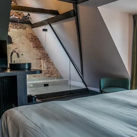 Frank Since 1666 Hotell