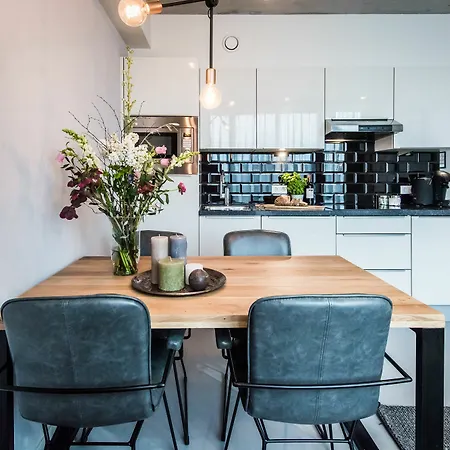 Yays East By Numa Apart-hotel 4*