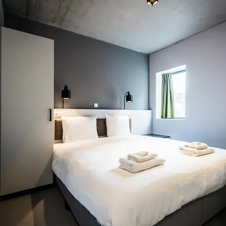 Apart-hotel Yays East By Numa