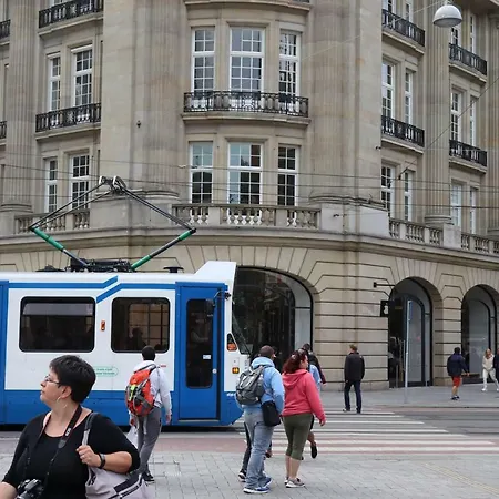 Leidseplein * Amsterdam