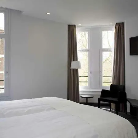 Parkview Szálloda 3*