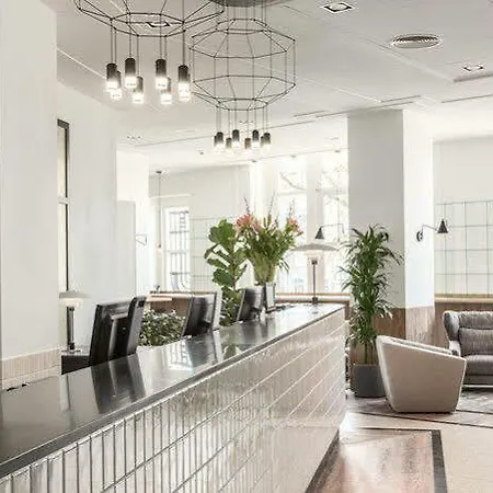 Nh City Centre Hotel 4*