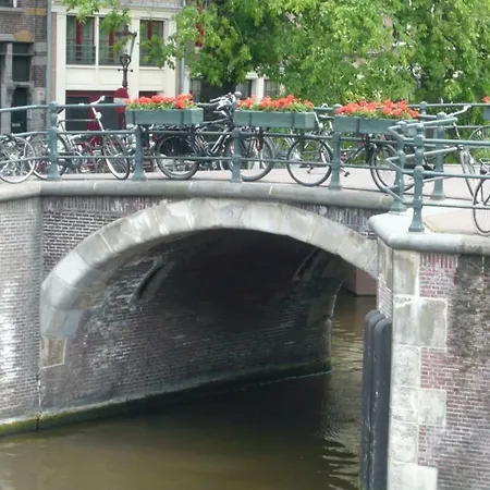Bed & Breakfast Db's Amsterdam
