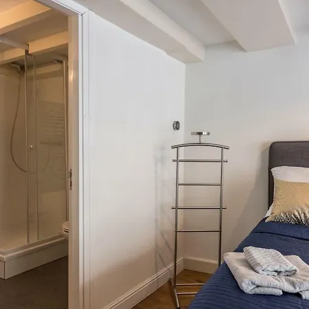 Dam Square Bed & Breakfast 3*