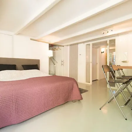 Quiet For 4 At Park In Center Apartman *