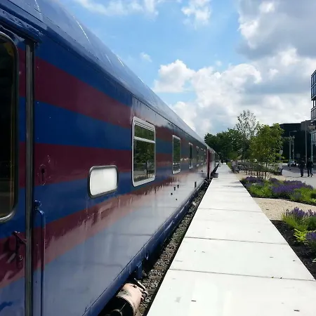 Hostel Train *