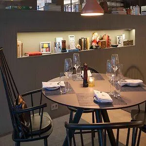 Courtyard By Marriott Arena Atlas 4*