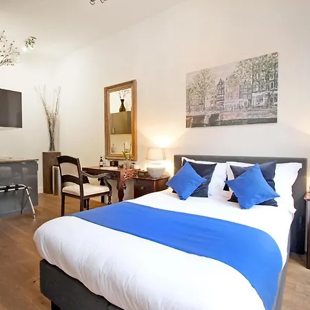 New Monumental Garden View Bed and breakfast