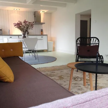 Miauw Suites, Canal View City Centre Bed & Breakfast