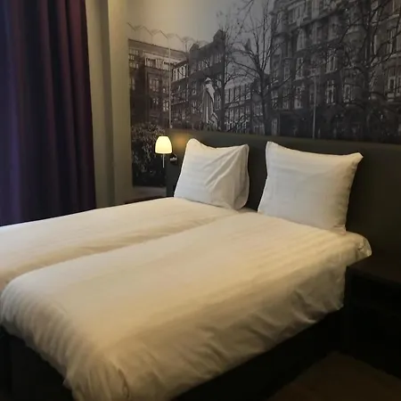 Royal Hotel