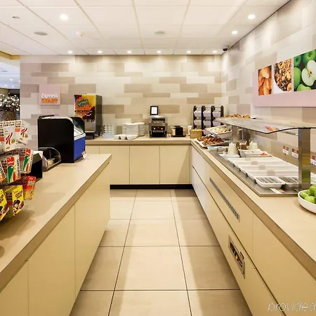 Express - South By Ihg