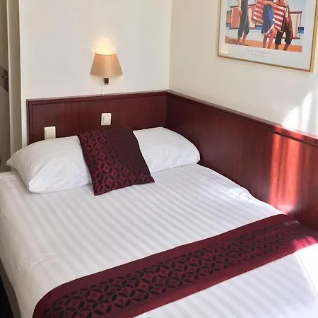 Alexander Hotel 3*
