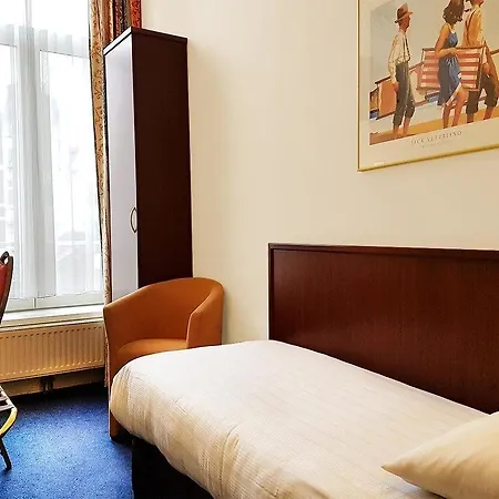 Alexander Hotel 3*