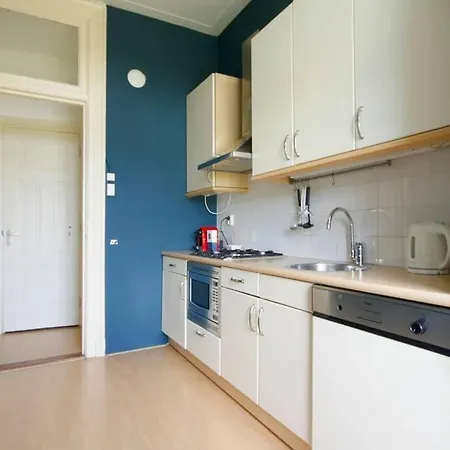 2 Bedroom 2 Bathroom Canal アパート