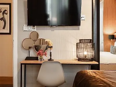 The Delphi - Townhouse Hotell 4*