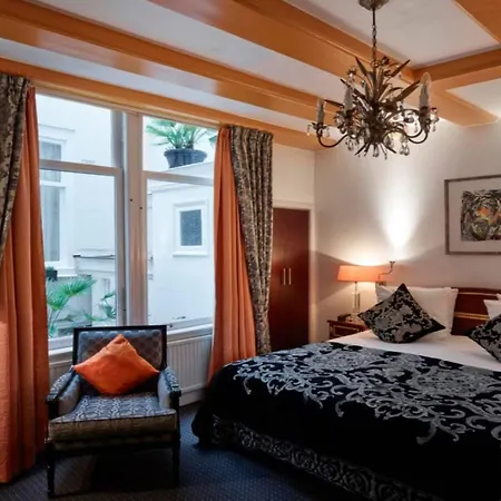 Ambassade Hotel