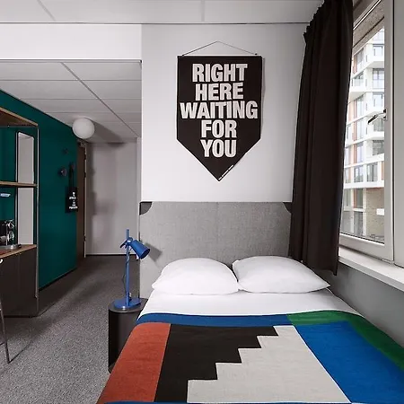 The Social Hub West Hotel 3*
