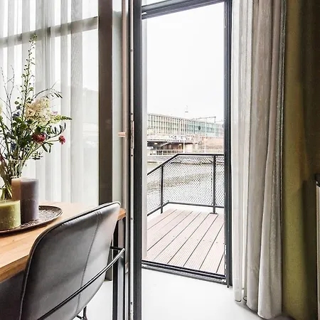 Yays East By Numa Apart-hotel