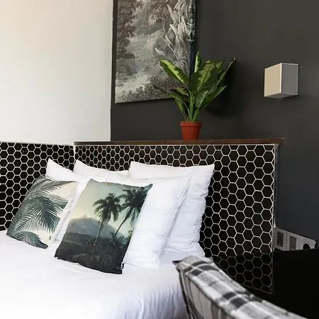 Quentin Hotel 3*