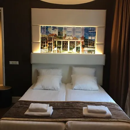 Hotel Mosaic Centre 3*