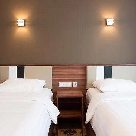Otel King's Court