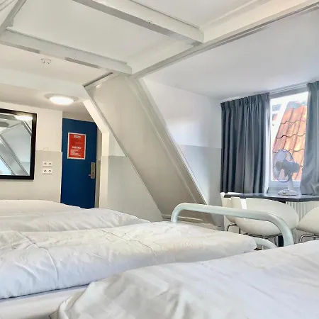 The White Tulip Hostel *
