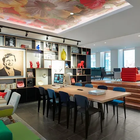 Hotel Citizenm Amstel 4*