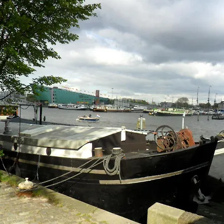 Anna Houseboat Bateau-hôtel *