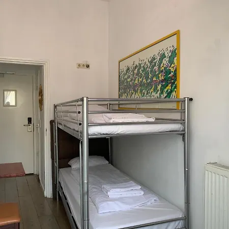 La Belle Vue Hotel 2*
