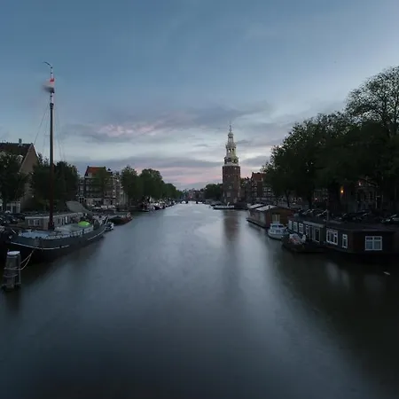 Anna Houseboat *