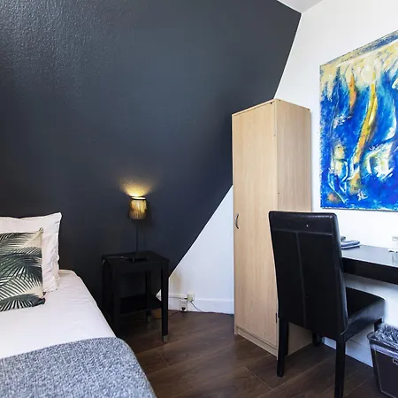 Hotel Quentin England 2*