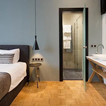 Hotel Quentin Zoo
