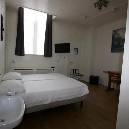 Hortus Hotel 2*