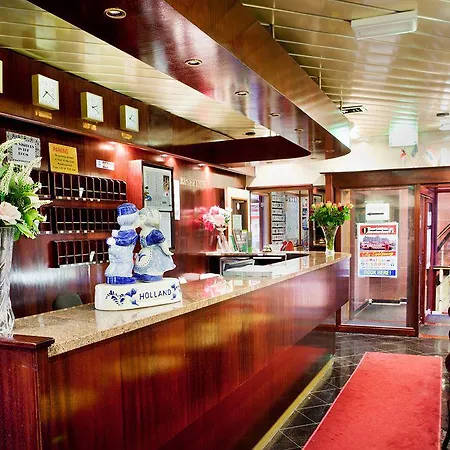 迪安市中心酒店 酒店