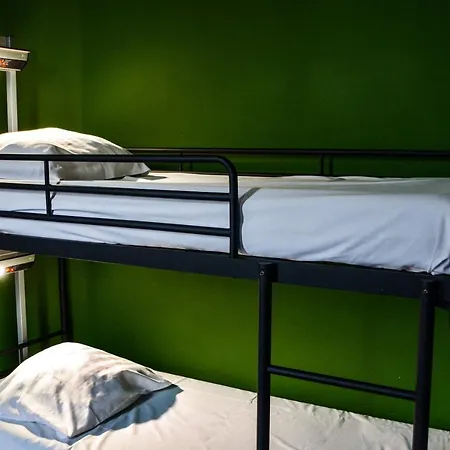 Princess Leidse Square Hostel *