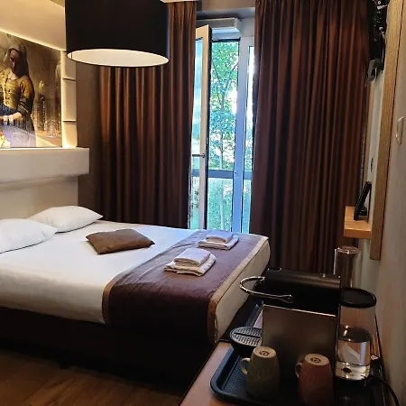 Mosaic Centre Hotel 3*