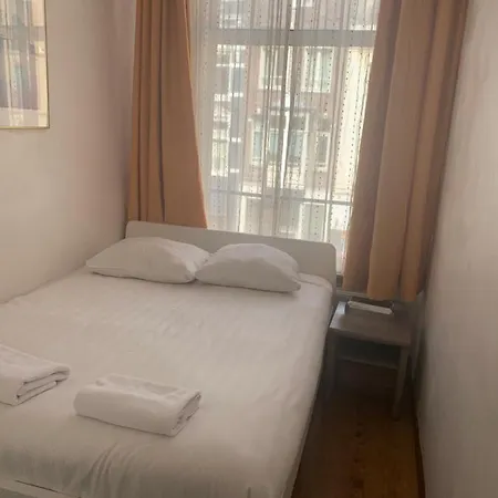 Sphinx Hostel Amsterdam