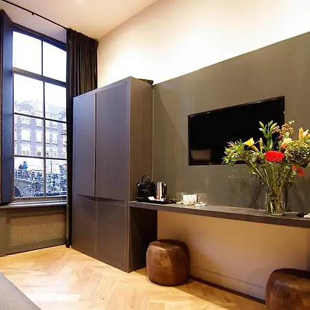 New! 2024 - The Canal Bridge Bed & Breakfast Amsterdam