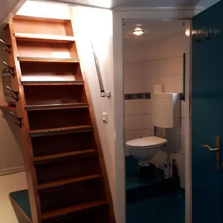 Bed & Breakfast Boat & Breakfast Alhena Amsterdam