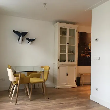 Kangaroom 2*