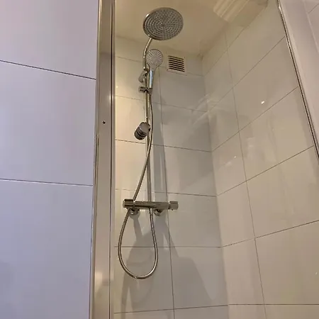 Bed & Breakfast Ph93 3*