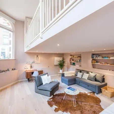 Apartment Hip Split Level On The Ground Floor *