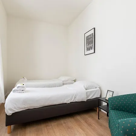 Appartement Center For A Group Of 4 In - Apt 2