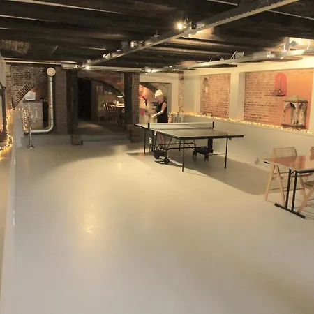 Top-notch Along Canal In Historic Centre לינה וארוחת בוקר